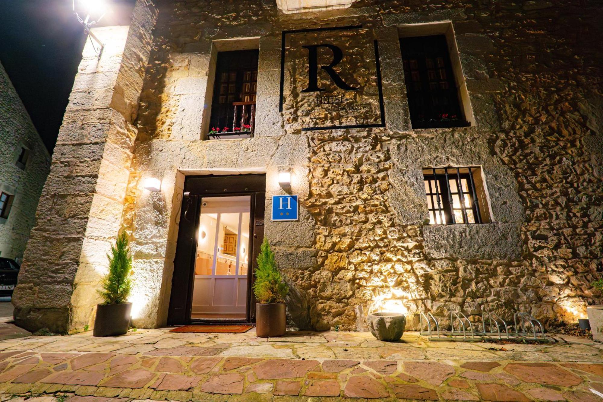 Hotel R Santillana サンティリャーナ・デル・マル エクステリア 写真
