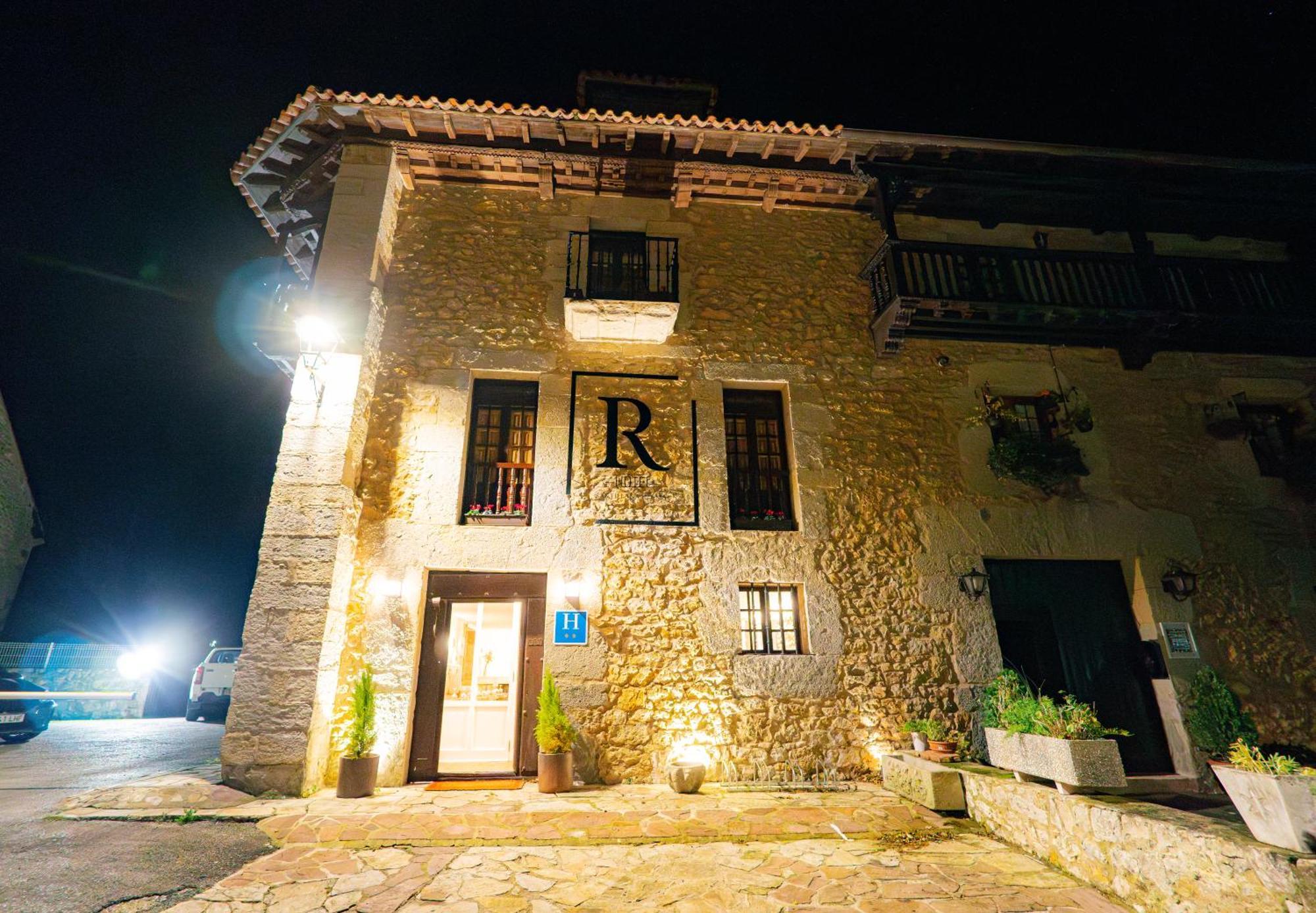 Hotel R Santillana サンティリャーナ・デル・マル エクステリア 写真