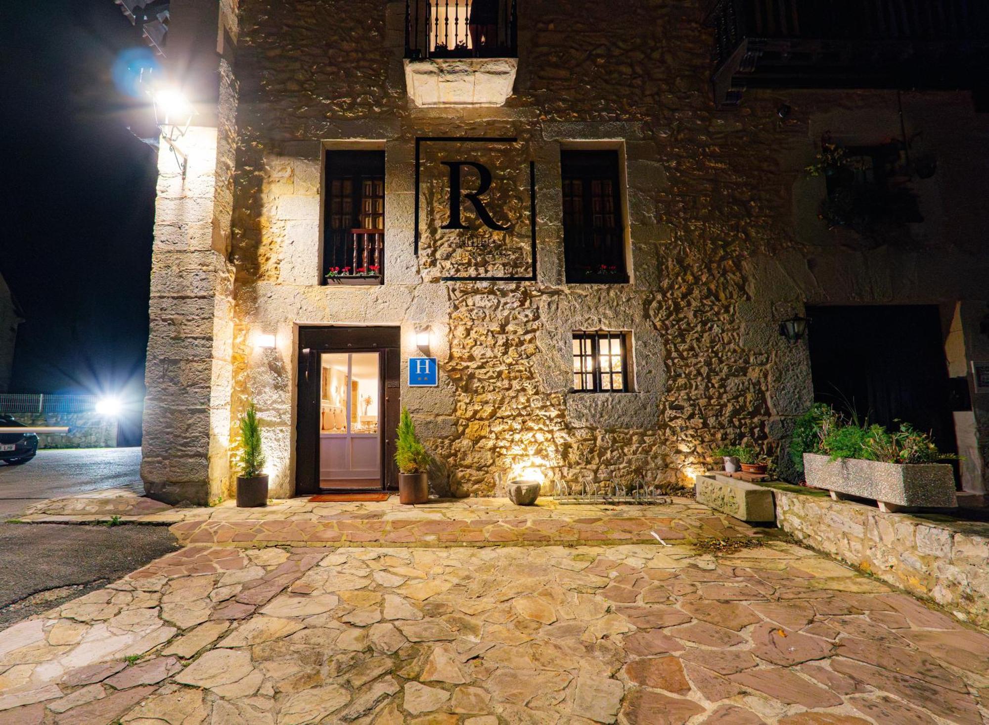 Hotel R Santillana サンティリャーナ・デル・マル エクステリア 写真