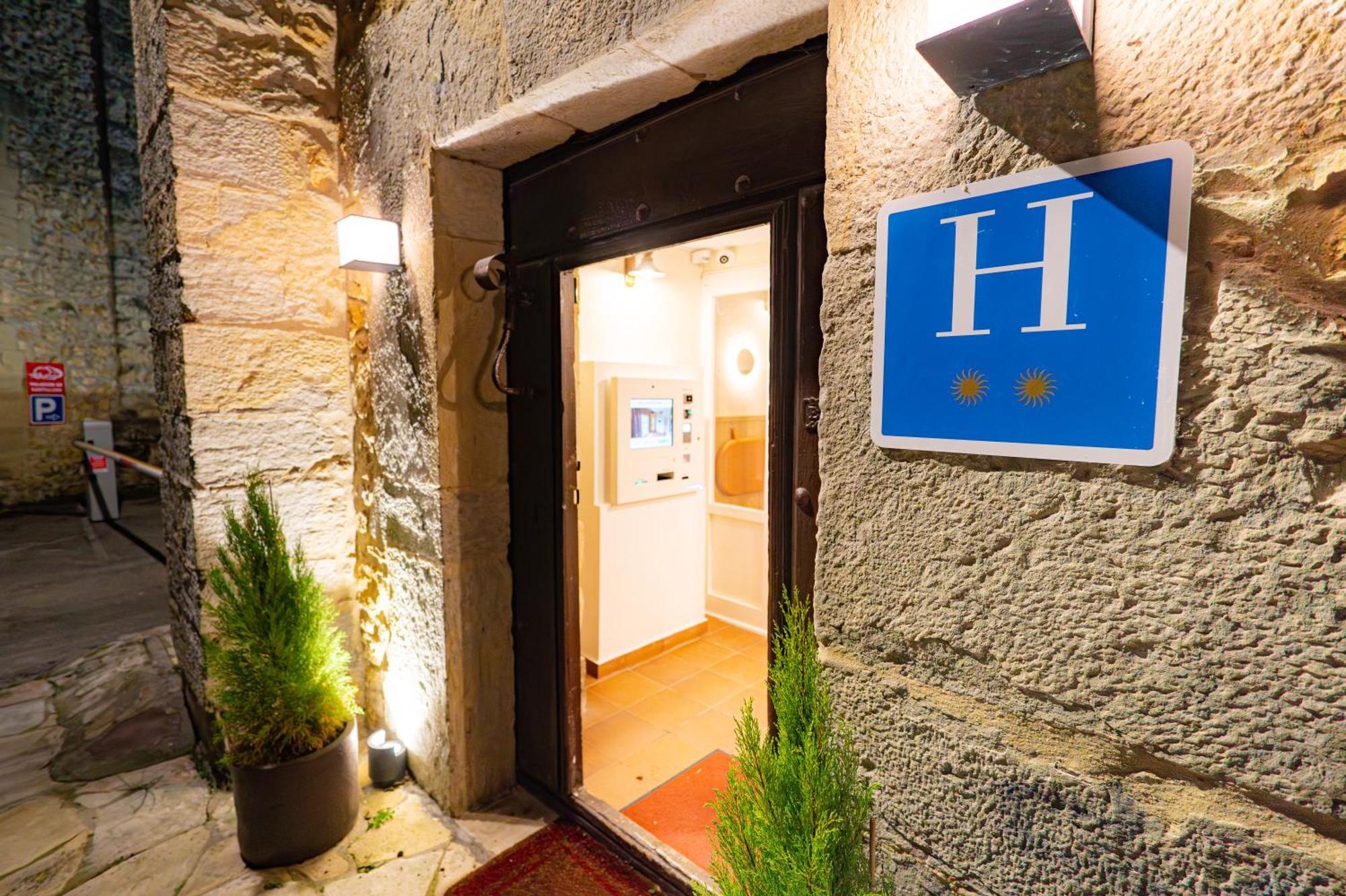 Hotel R Santillana サンティリャーナ・デル・マル エクステリア 写真
