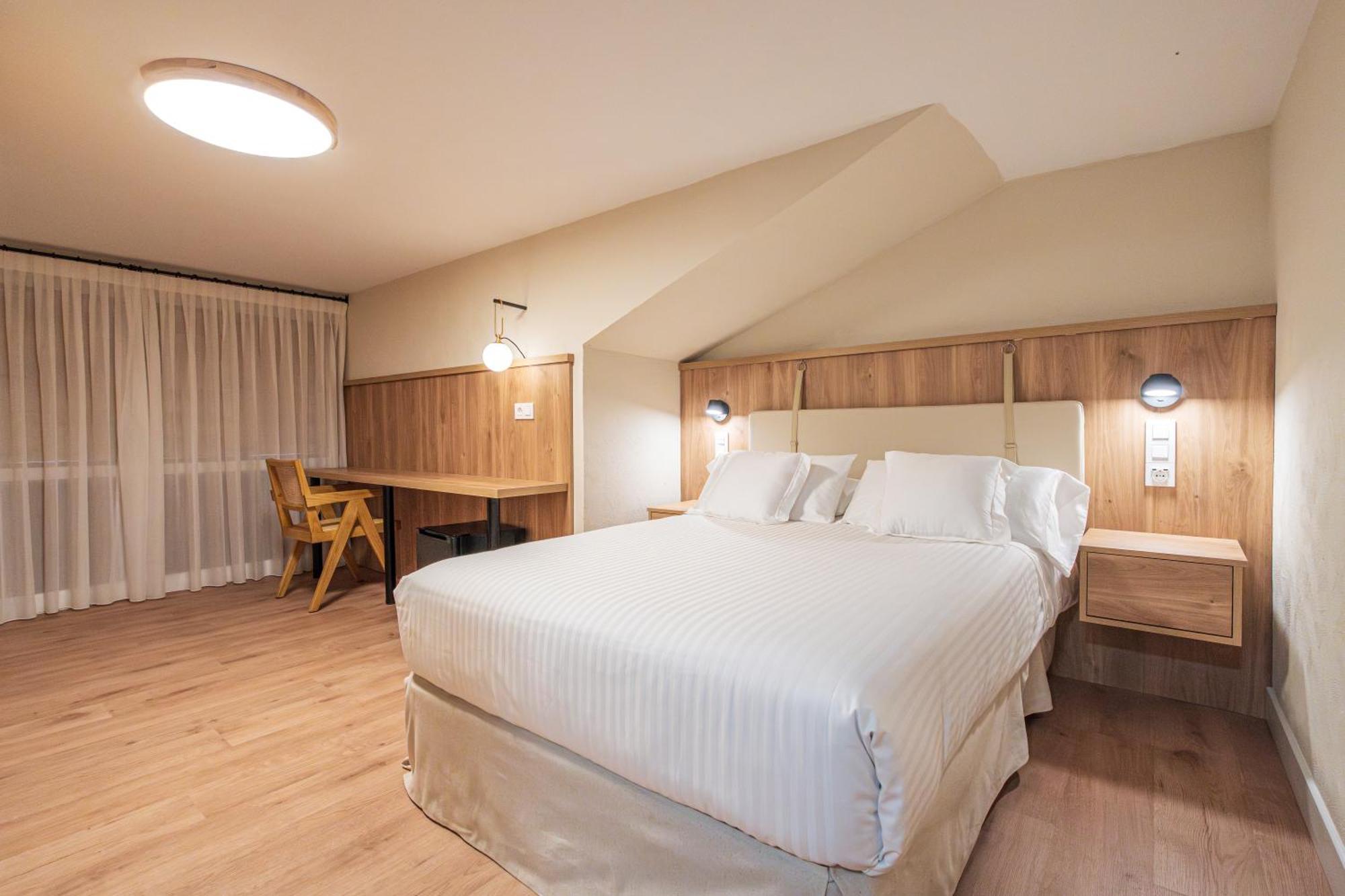 Hotel R Santillana サンティリャーナ・デル・マル エクステリア 写真