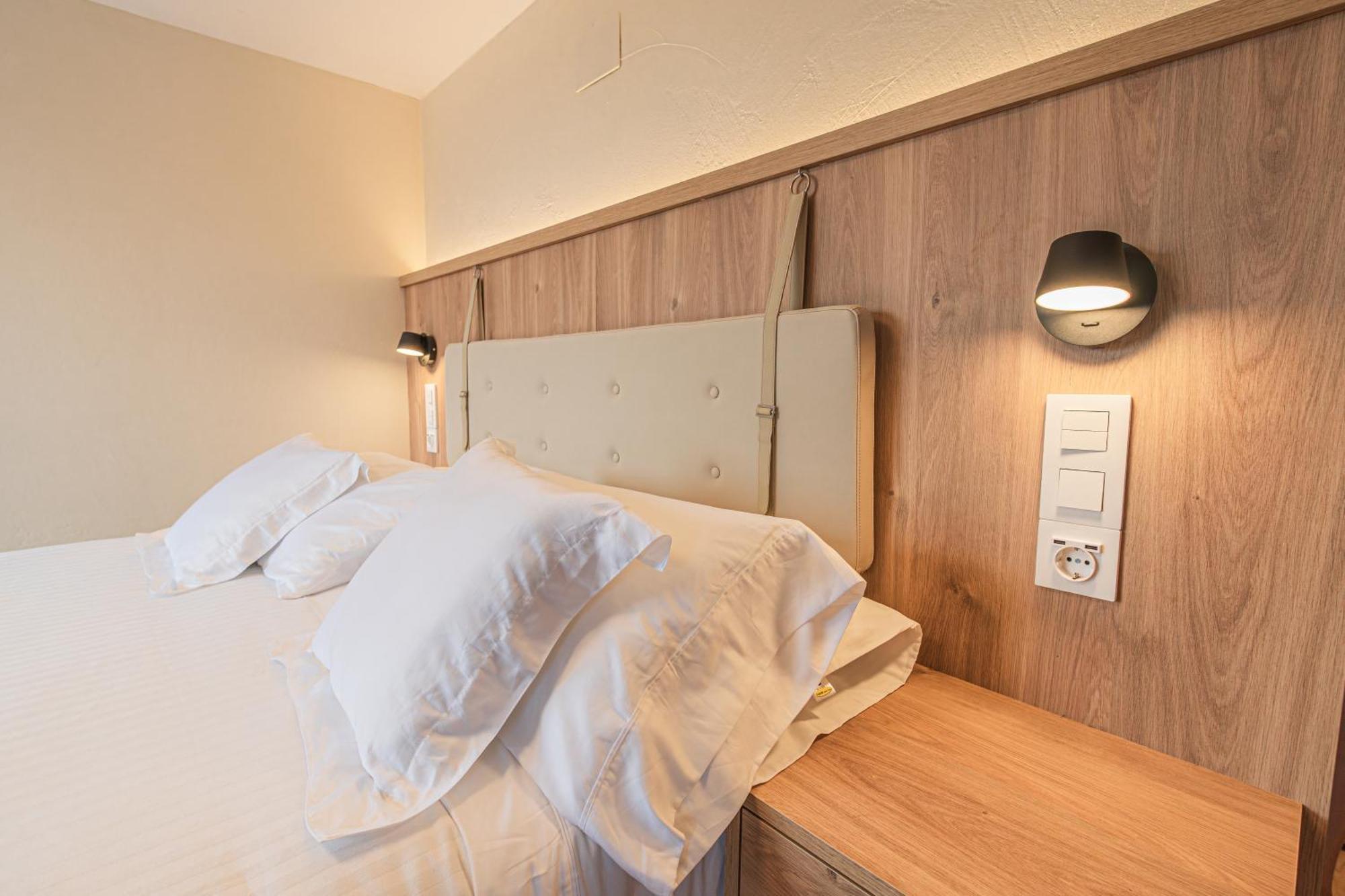 Hotel R Santillana サンティリャーナ・デル・マル エクステリア 写真