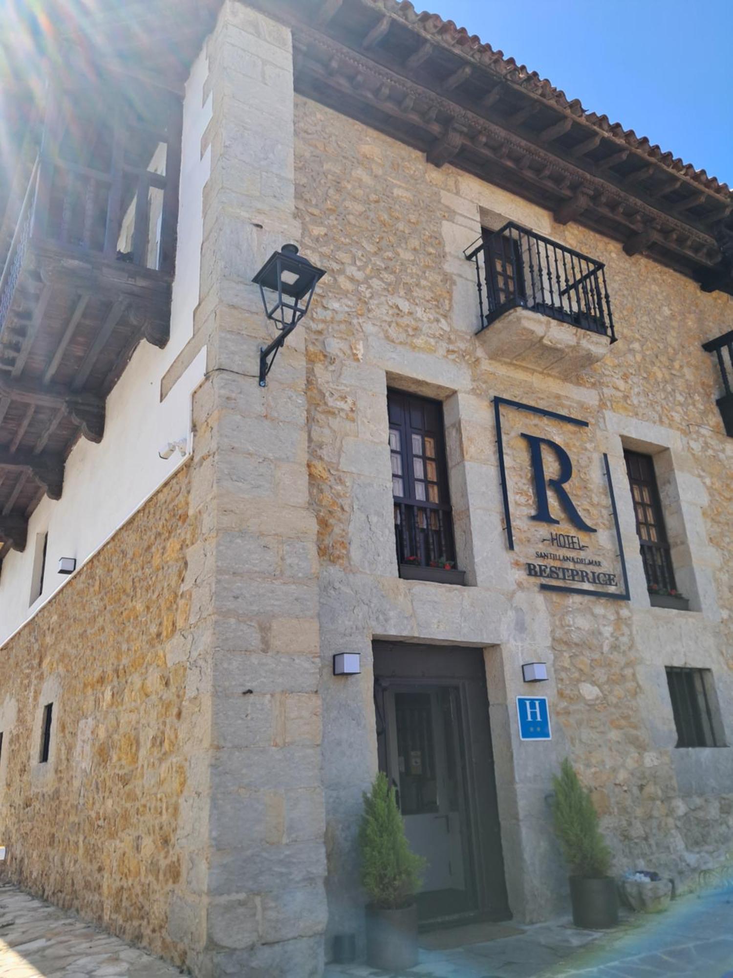 Hotel R Santillana サンティリャーナ・デル・マル エクステリア 写真
